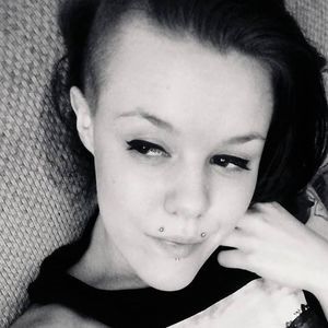 Meet your Posher, Shell